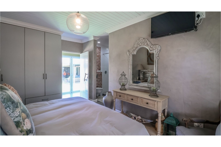 5 Bedroom Property for Sale in Num Num Cape Estate Western Cape